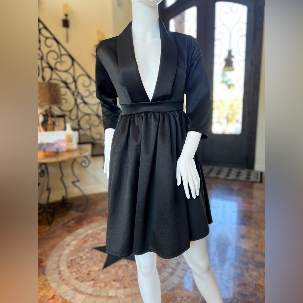 Fashion Queen cocktail dress 3/4 sleeve deep plunge 1XL